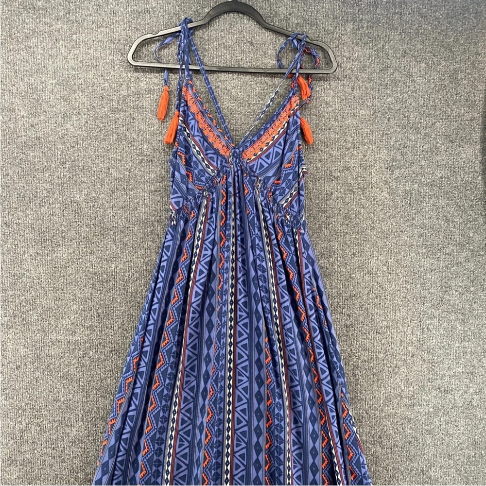 Lulu’s blue boho maxi dress size small with tie straps. Like new
